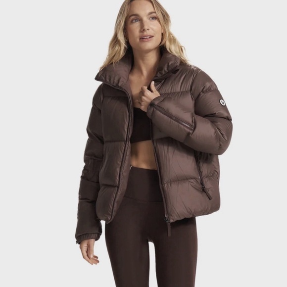 Vuori Jackets & Blazers - Vuori Hillside Down Jacket Mohagony